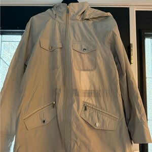 Michael Kors Light Tan trench / new